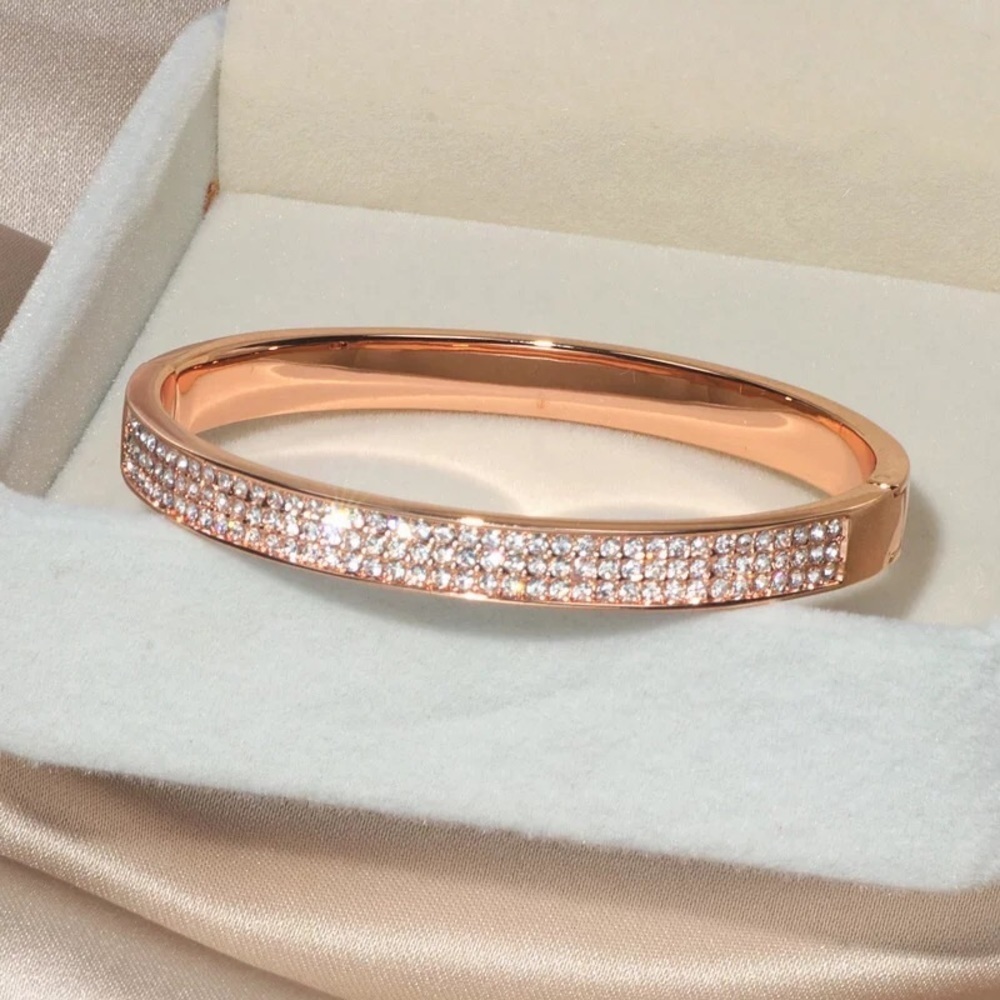 Beautiful bracelet bangles
